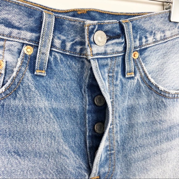 Levi’s | High Rise Logo Tape Denim Shorts 90’s - Picture 6 of 9